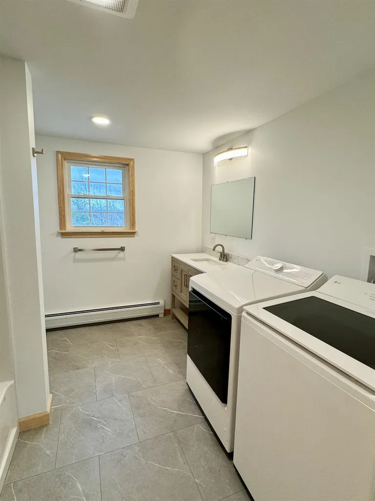 122 Raymond Avenue Newport City VT 05855