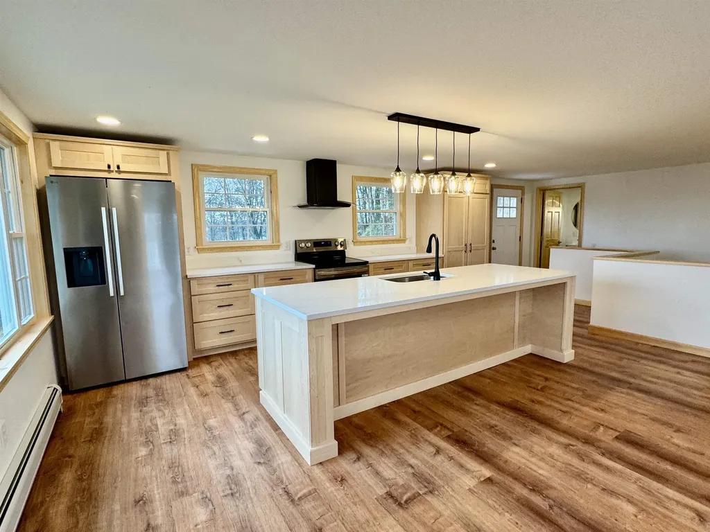 122 Raymond Avenue Newport City VT 05855