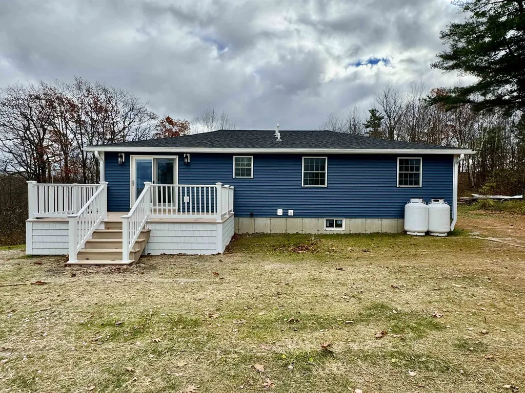 122 Raymond Avenue Newport City VT 05855