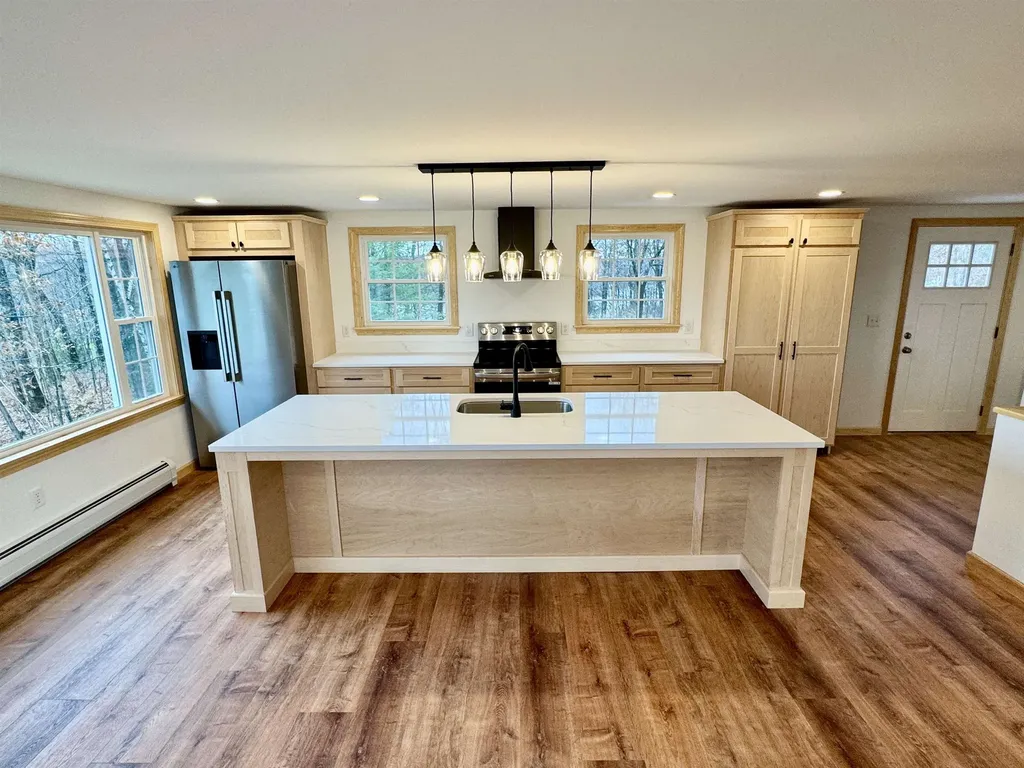 122 Raymond Avenue Newport City VT 05855