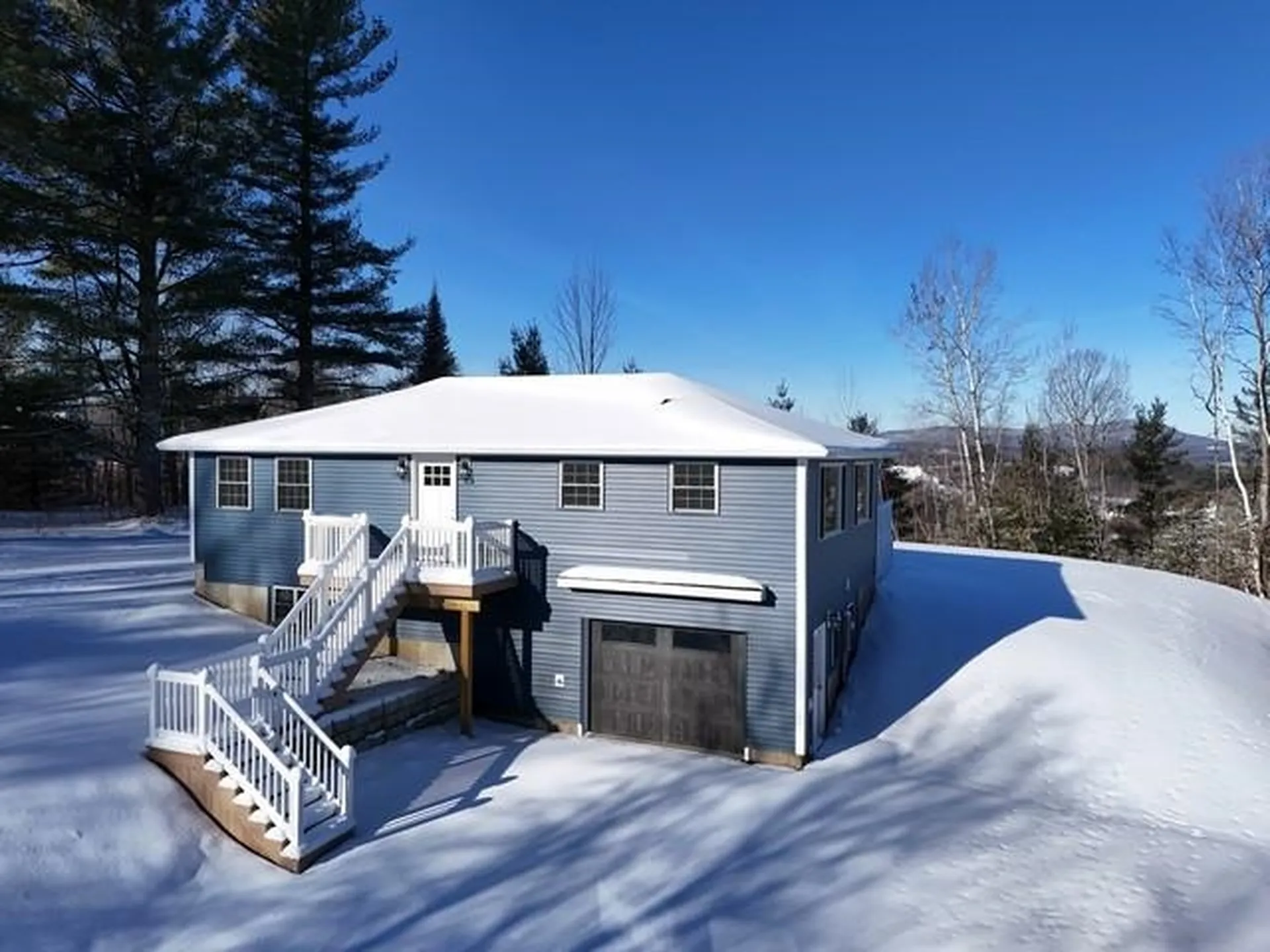 122 Raymond Avenue Newport City VT 05855