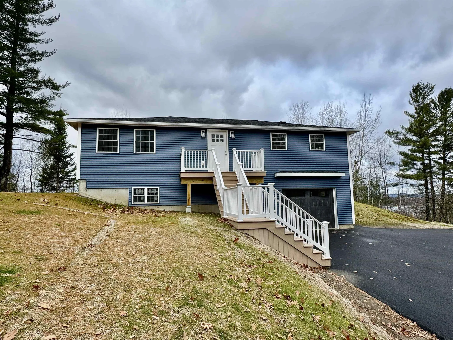 Newport City VT, 122 Raymond Avenue