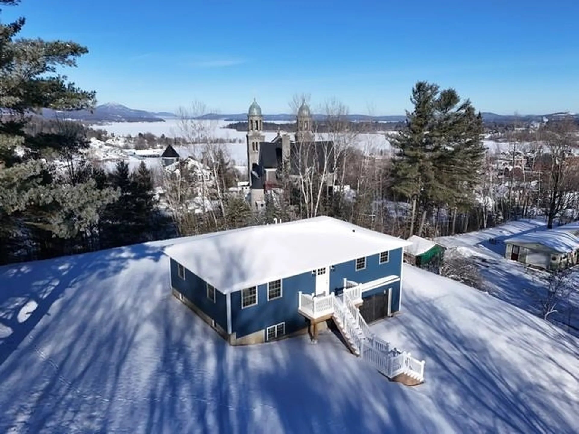 122 Raymond Avenue Newport City VT 05855