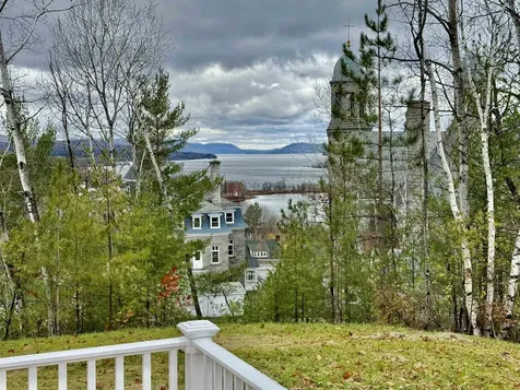 122 Raymond Avenue Newport City VT 05855