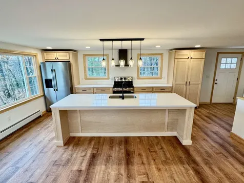 122 Raymond Avenue Newport City VT 05855