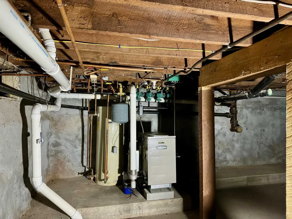 102 Woodland Avenue Gilford NH 03249