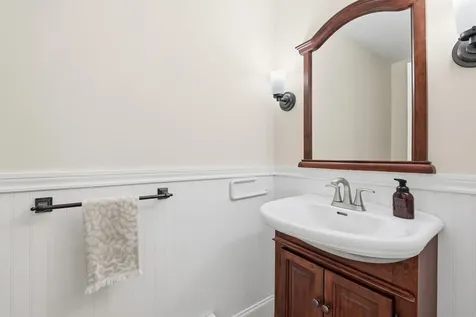 5 Clover Ridge Road Meredith NH 03253