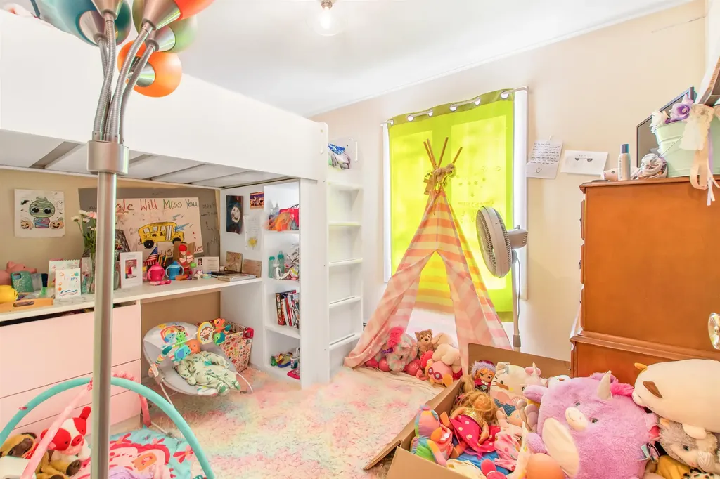 30 Holmes Road Canaan VT 05903