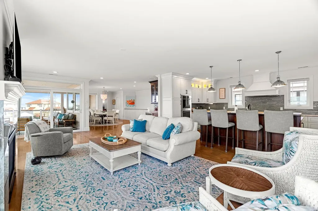 8 Portsmouth Avenue Seabrook NH 03874