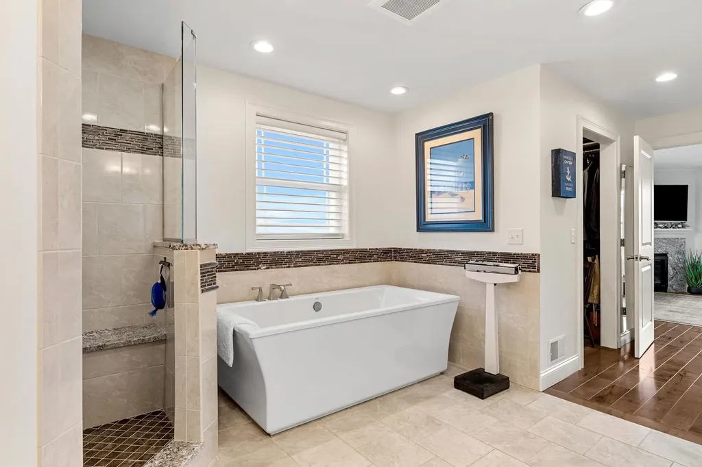 8 Portsmouth Avenue Seabrook NH 03874