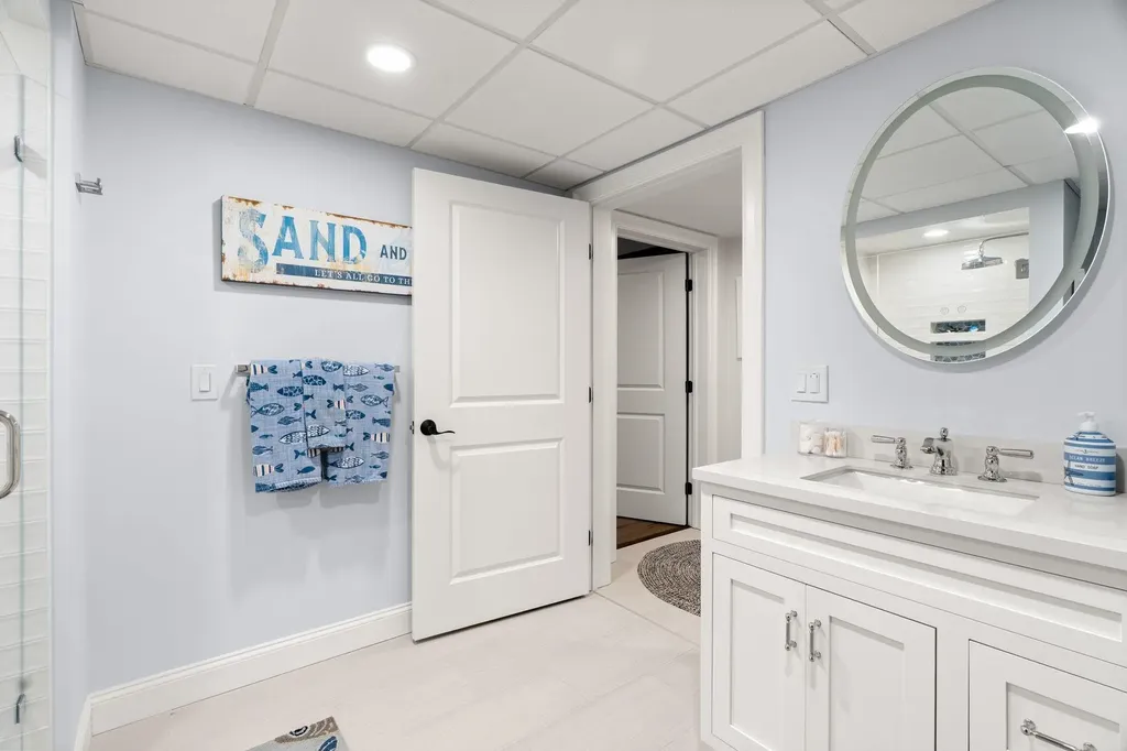 8 Portsmouth Avenue Seabrook NH 03874