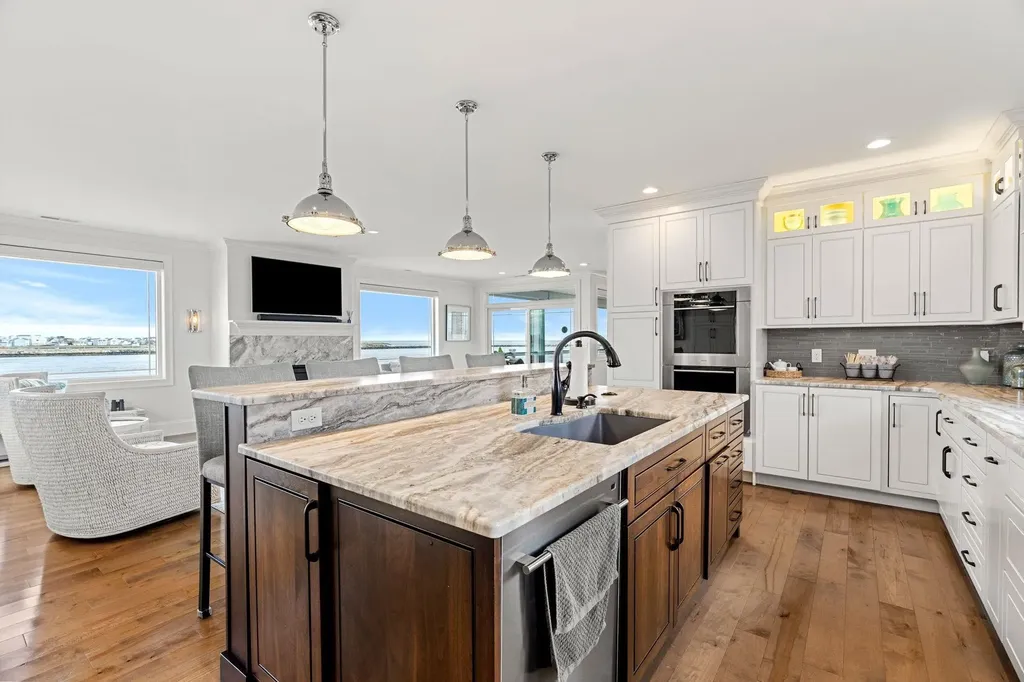 8 Portsmouth Avenue Seabrook NH 03874