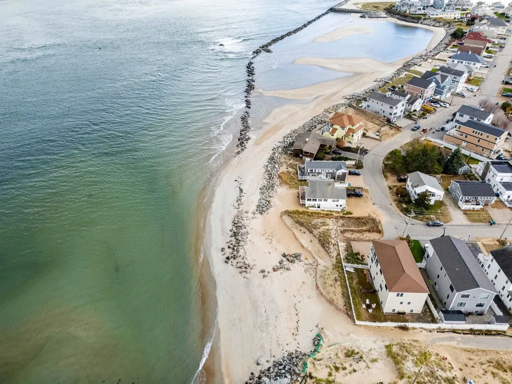 8 Portsmouth Avenue Seabrook NH 03874