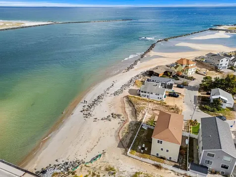 8 Portsmouth Avenue Seabrook NH 03874