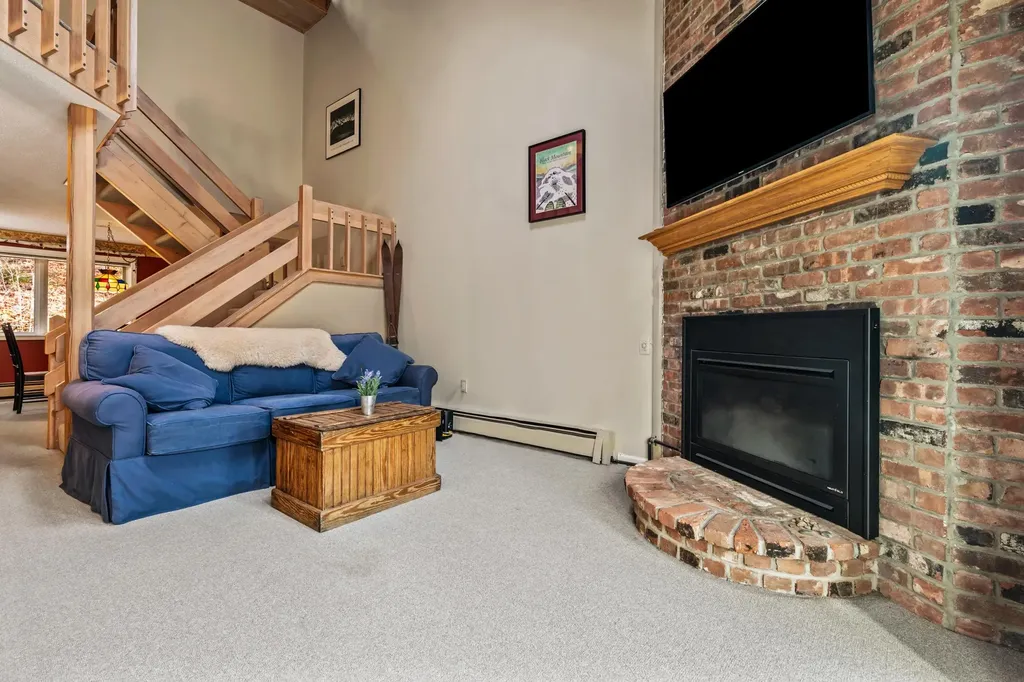 82B Wentworth Hall Avenue Jackson NH 03846