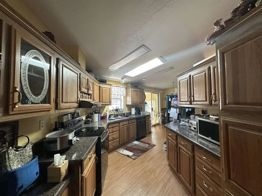 126 Pondview Road Swanzey NH 03466