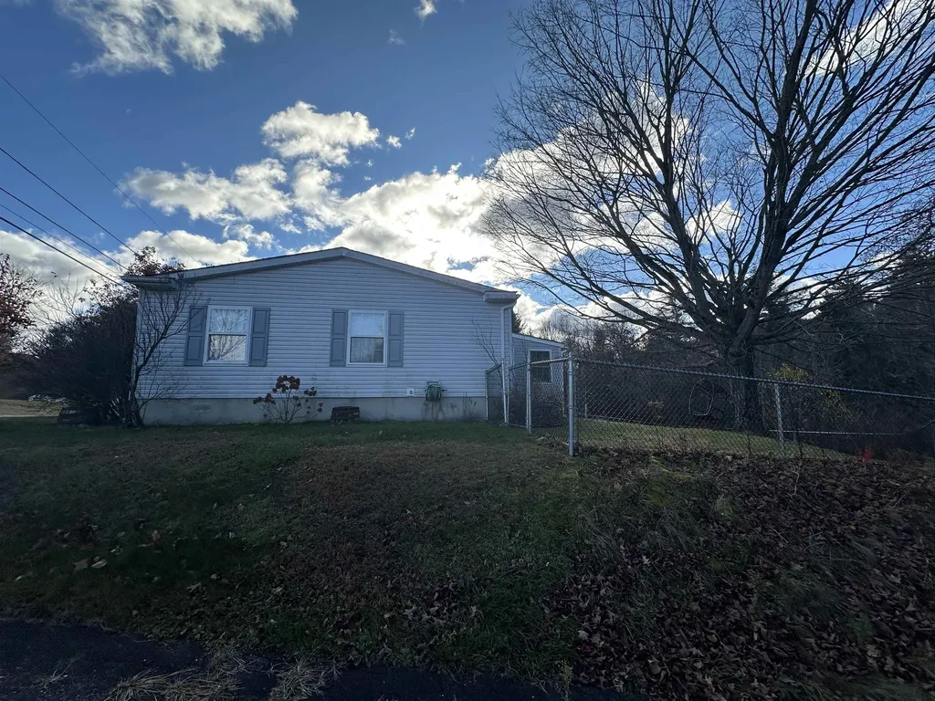 126 Pondview Road Swanzey NH 03466