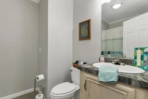 54 Mansfield Woods Way New Hampton NH 03256