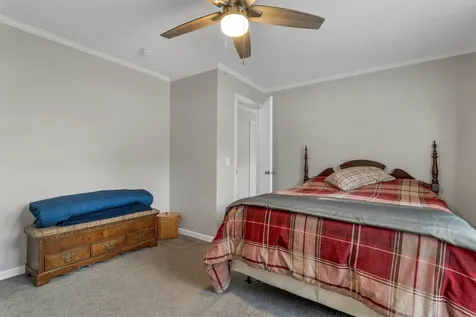 54 Mansfield Woods Way New Hampton NH 03256