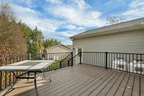 54 Mansfield Woods Way New Hampton NH 03256