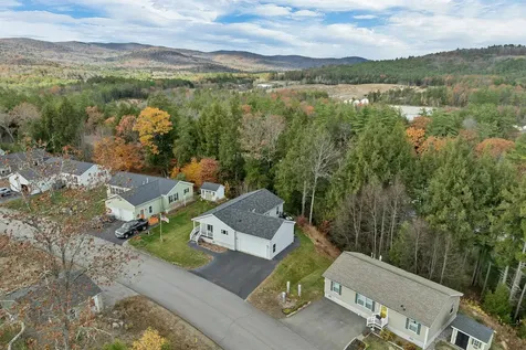 54 Mansfield Woods Way New Hampton NH 03256