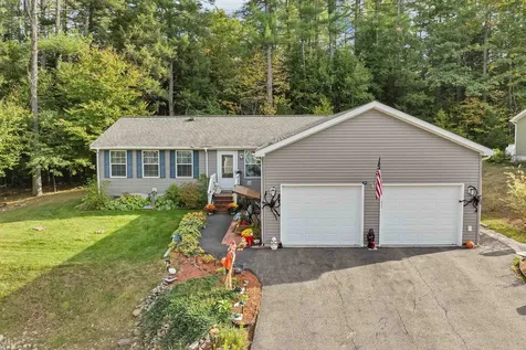 6 Mansfield Woods Way New Hampton NH 03256