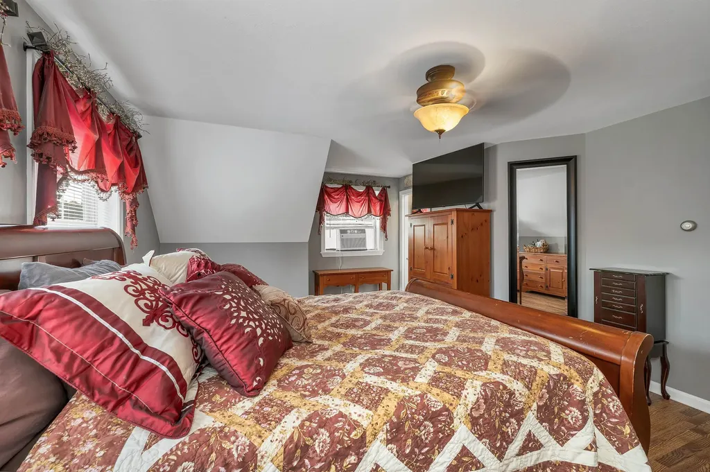 251 Hill Road Franklin NH 03235