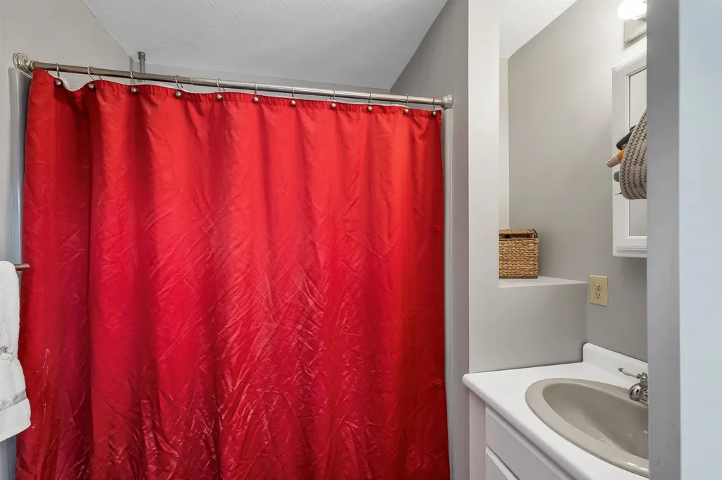 251 Hill Road Franklin NH 03235