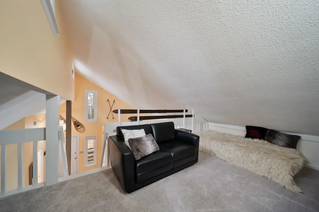 36 Briarcliff Circle Campton NH 03223