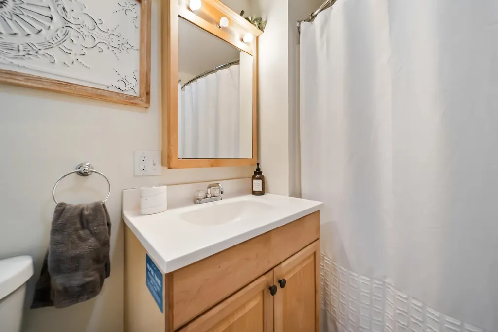 36 Briarcliff Circle Campton NH 03223