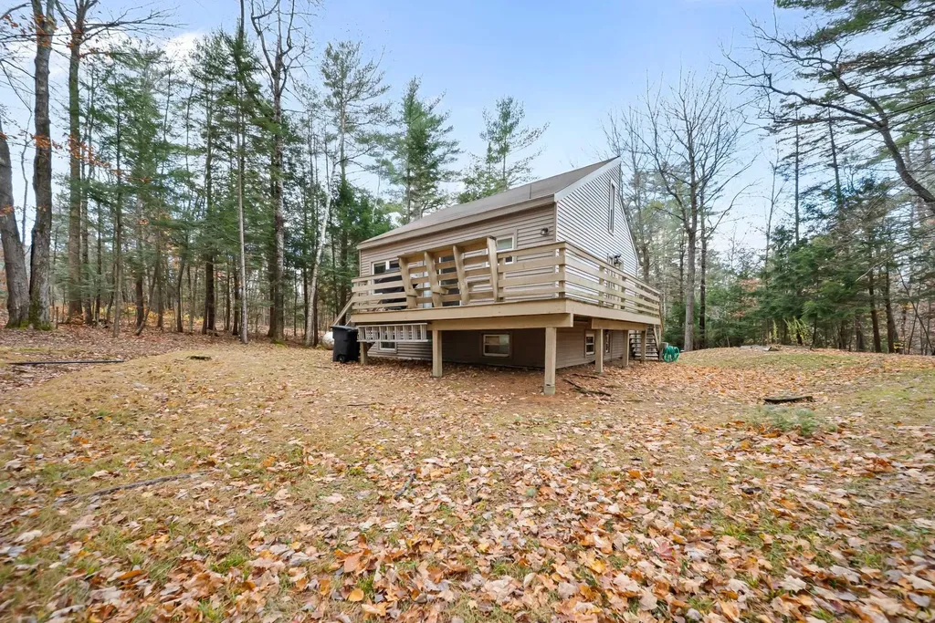 36 Briarcliff Circle Campton NH 03223