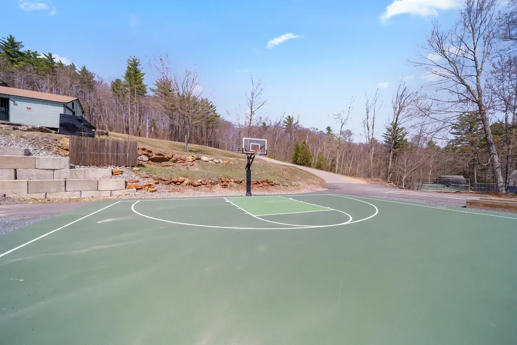 36 Briarcliff Circle Campton NH 03223