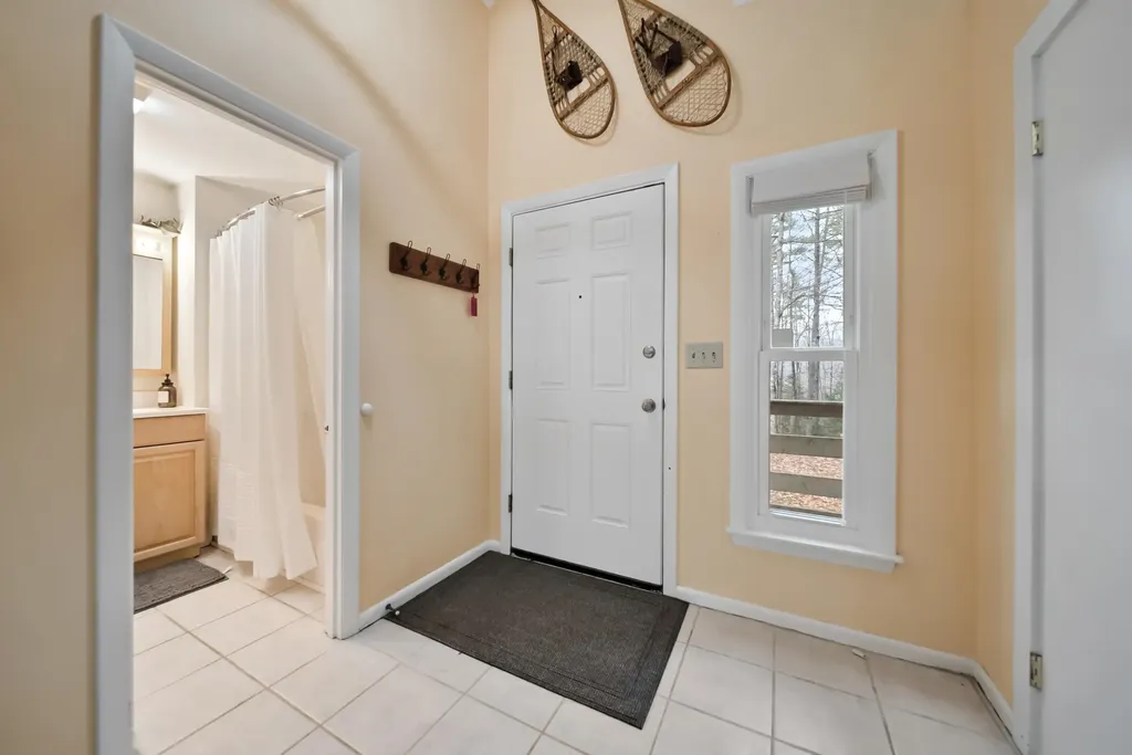 36 Briarcliff Circle Campton NH 03223