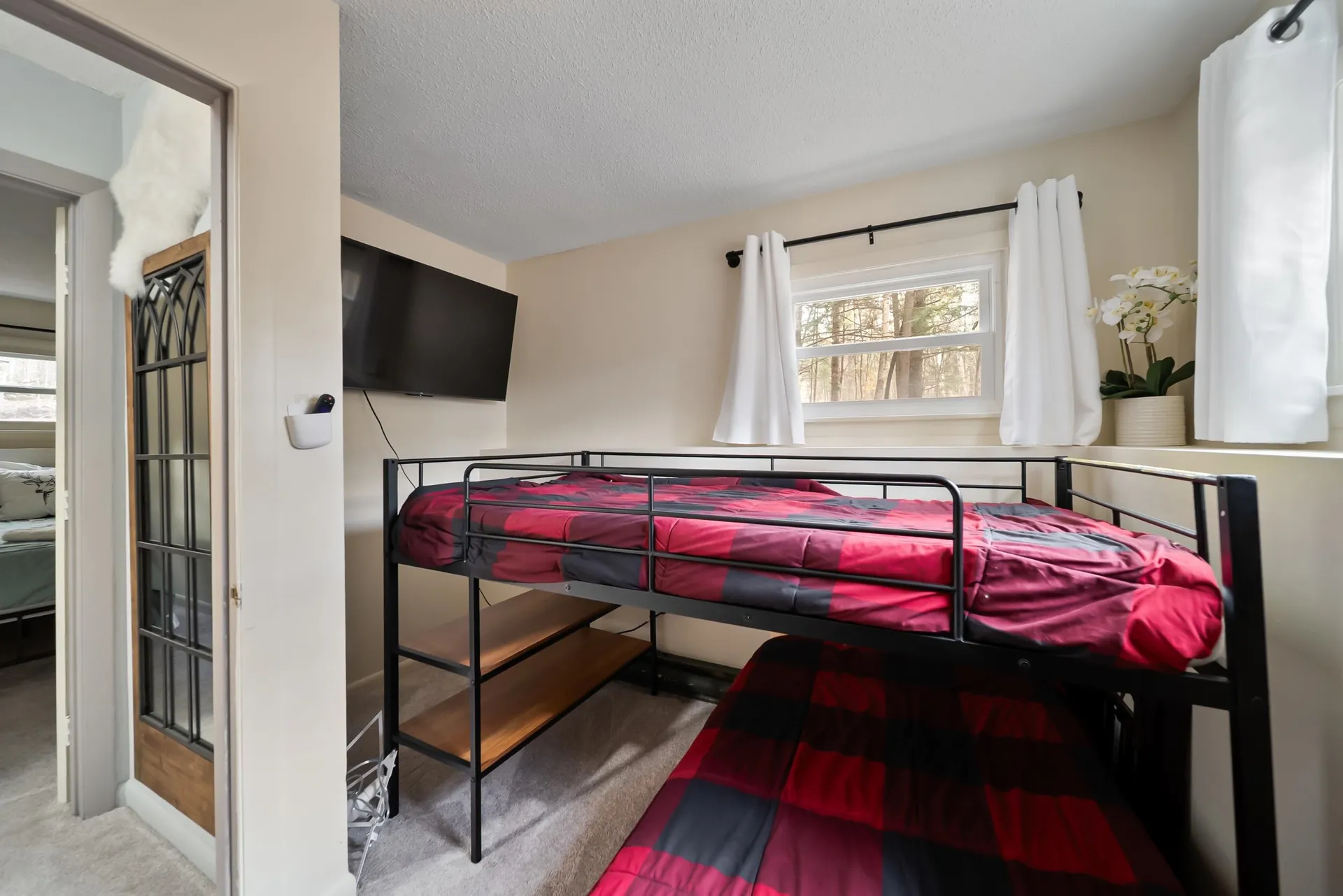 36 Briarcliff Circle Campton NH 03223