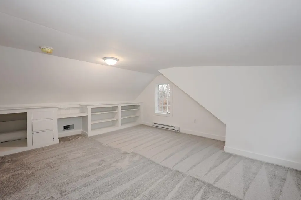 243 Middle Road Deerfield NH 03037