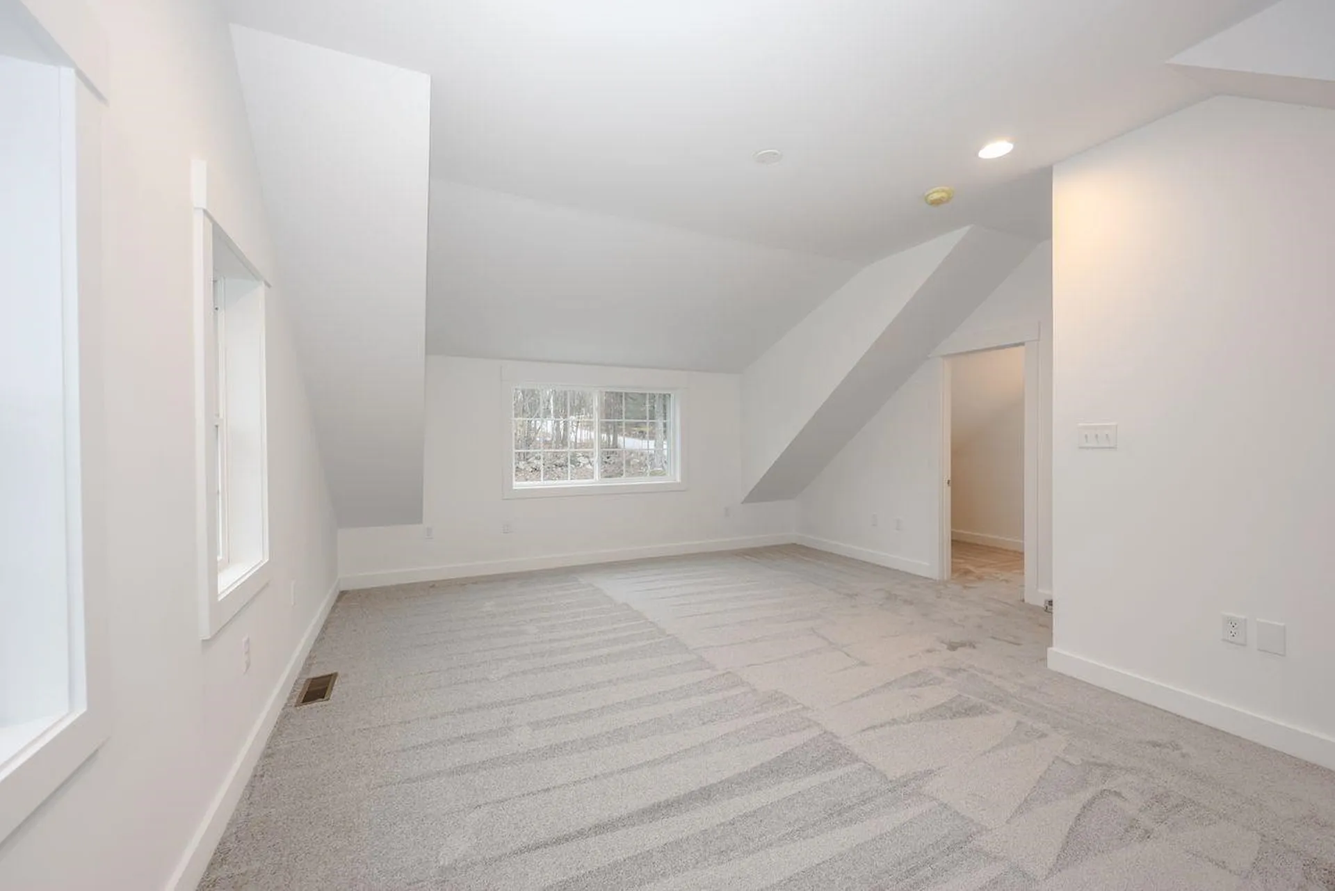 243 Middle Road Deerfield NH 03037