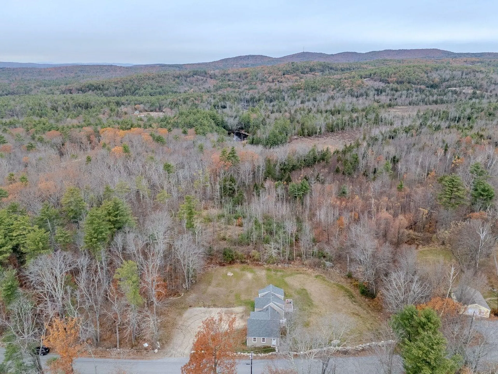 243 Middle Road Deerfield NH 03037