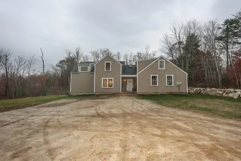 243 Middle Road Deerfield NH 03037