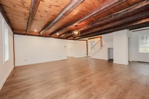 243 Middle Road Deerfield NH 03037