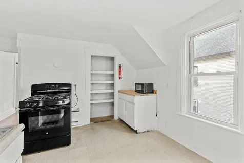 278 Auburn Street Manchester NH 03103