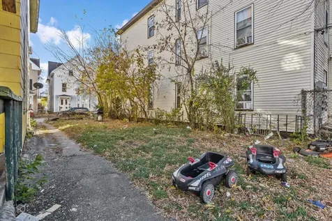 278 Auburn Street Manchester NH 03103