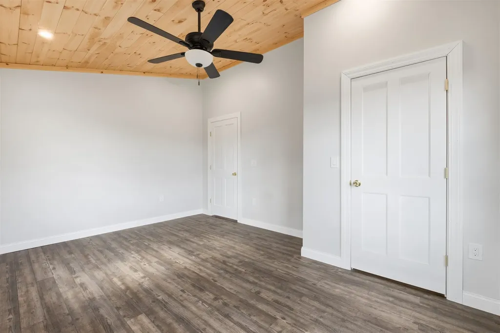 212 Chelsea Road Corinth VT 05039