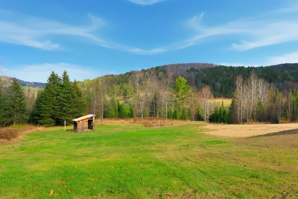 212 Chelsea Road Corinth VT 05039