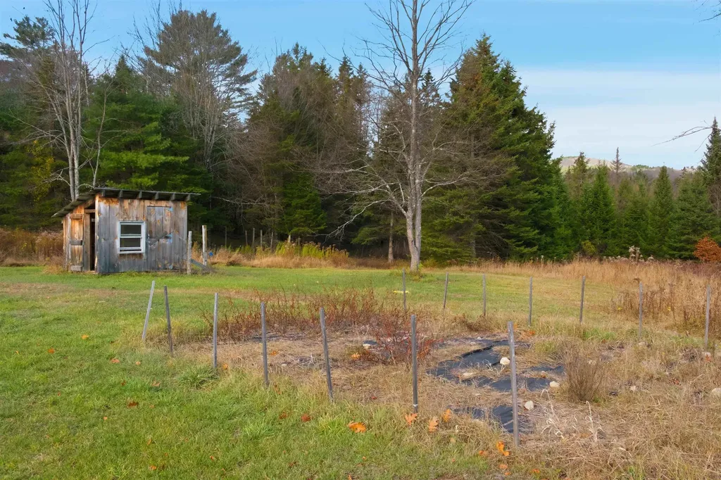 212 Chelsea Road Corinth VT 05039