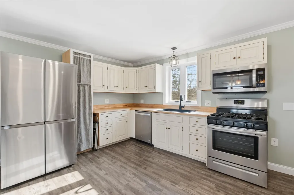 212 Chelsea Road Corinth VT 05039