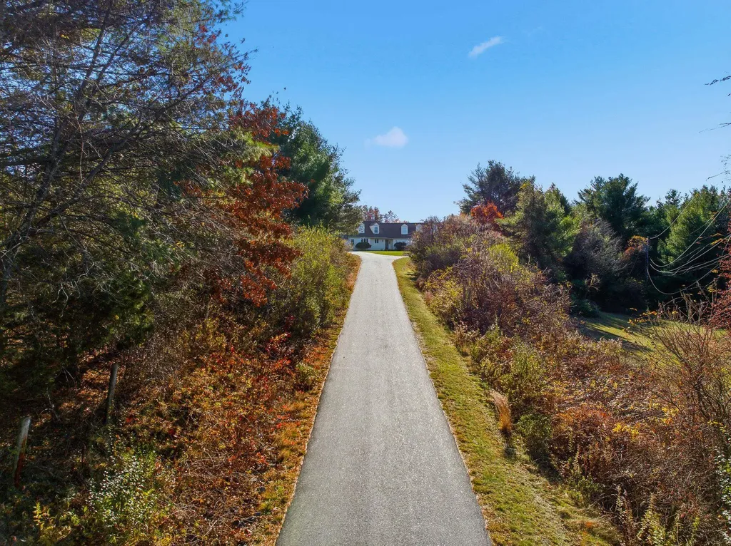 276 N Amherst Road Bedford NH 03110