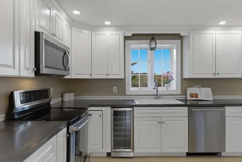 276 N Amherst Road Bedford NH 03110