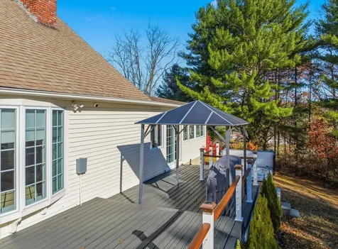 276 N Amherst Road Bedford NH 03110