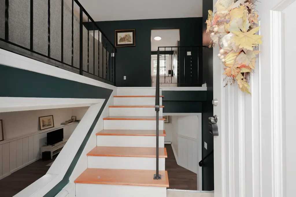 6 Foxglove Terrace Concord NH 03303