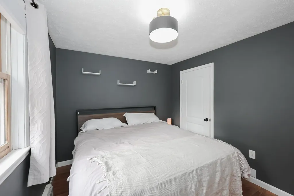 6 Foxglove Terrace Concord NH 03303